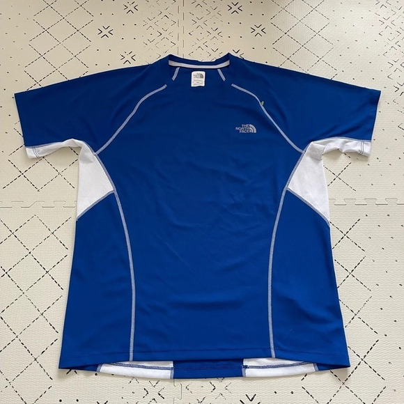 🌼 clearance The North Face Short Sleeve Running/ Active  Shirt M Flashdry - Picture 1 of 6